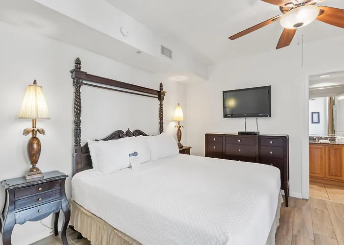 The Colonnades 1801 Holiday home Gulf Shores
